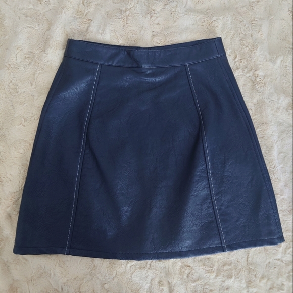 Zara Vegan Leather Mini A-Line Skirt, - Picture 2 of 5